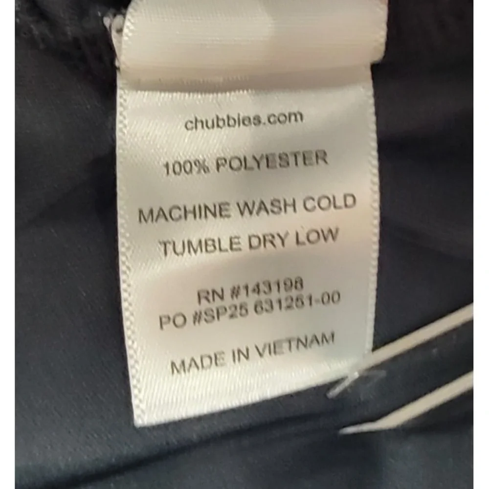 Chubbies Long Sleeve Black Swim Shirt UPF 50 Mens Size XL Sun Club Locals Only